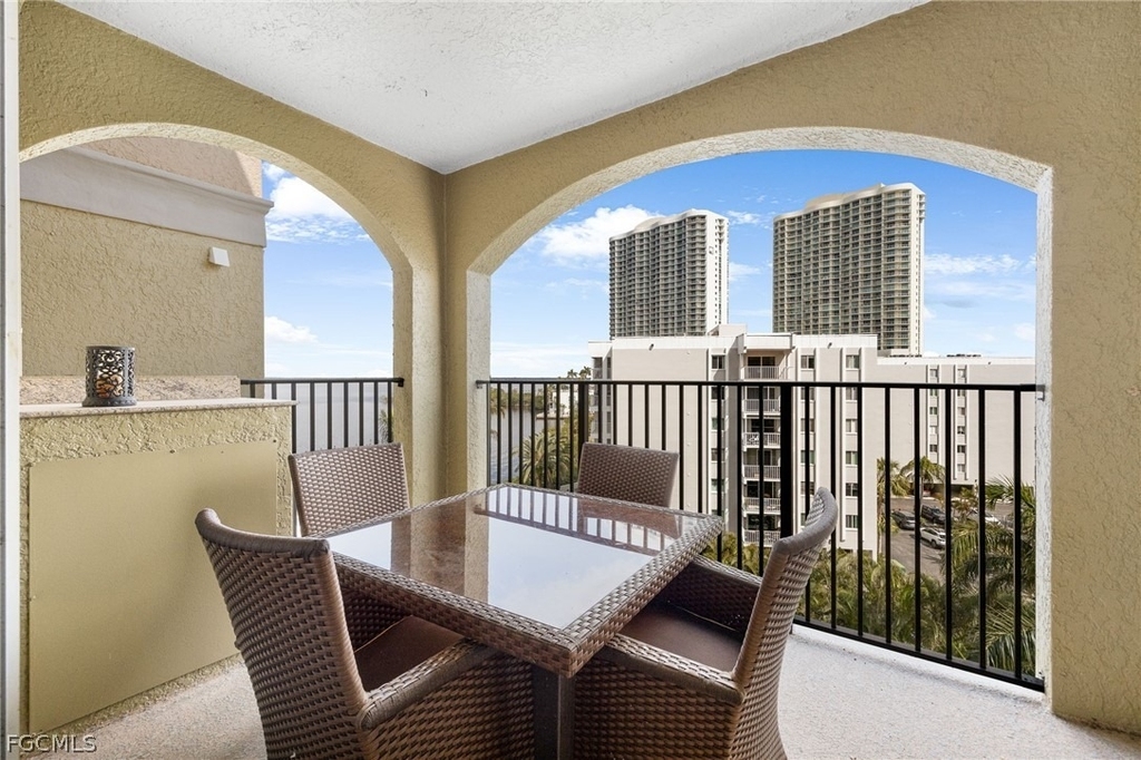 2825 Palm Beach Boulevard - Photo 28