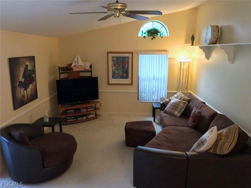 6645 Wakefield Drive - Photo 7