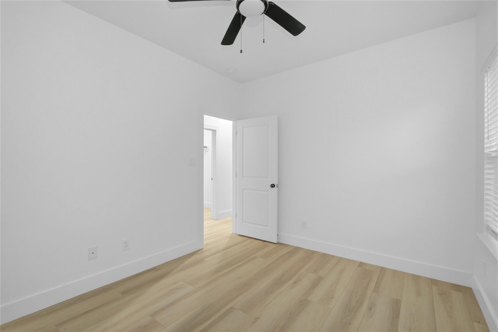 8410 Sunnyhill Street - Photo 17