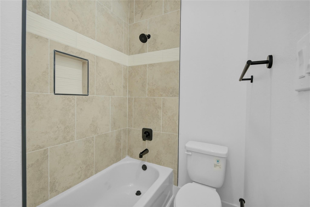 8410 Sunnyhill Street - Photo 15