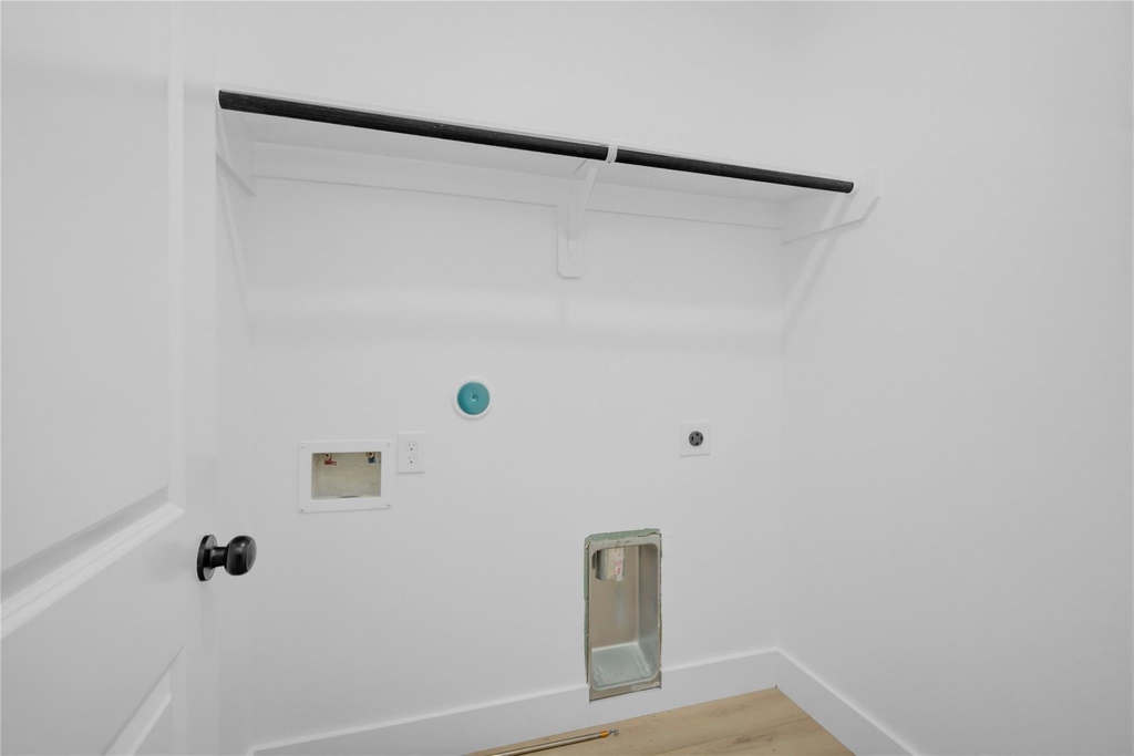 8410 Sunnyhill Street - Photo 13