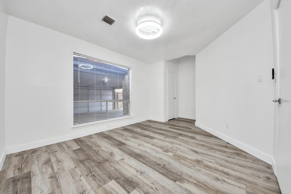 11627 Bowlan Lane - Photo 8