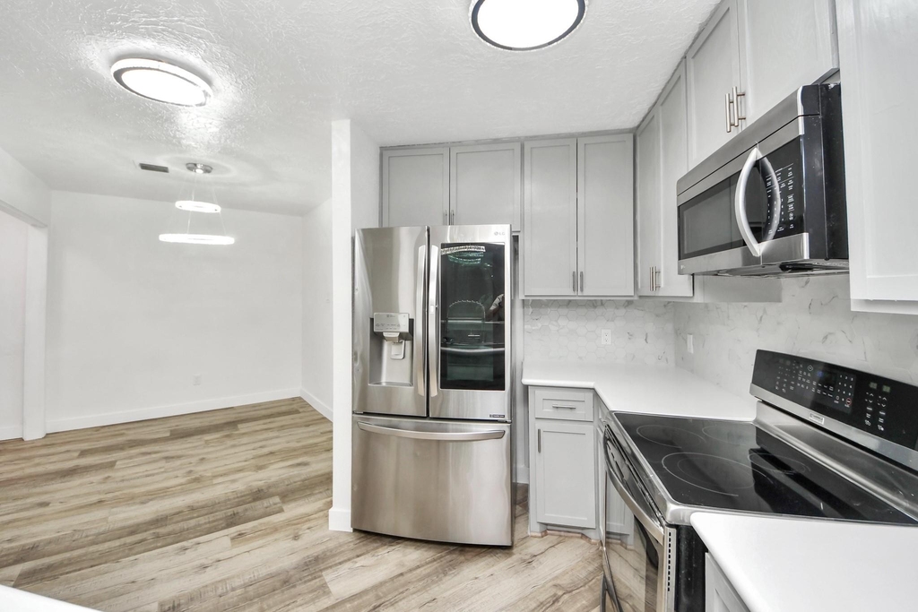 11627 Bowlan Lane - Photo 5
