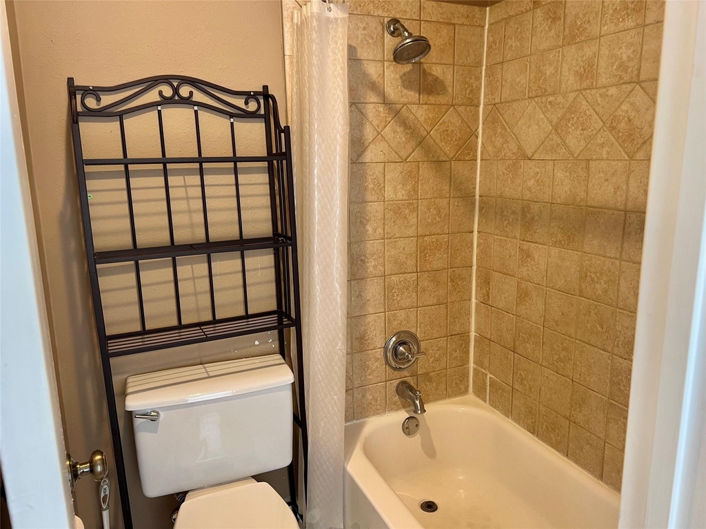1962 Augusta Drive - Photo 12