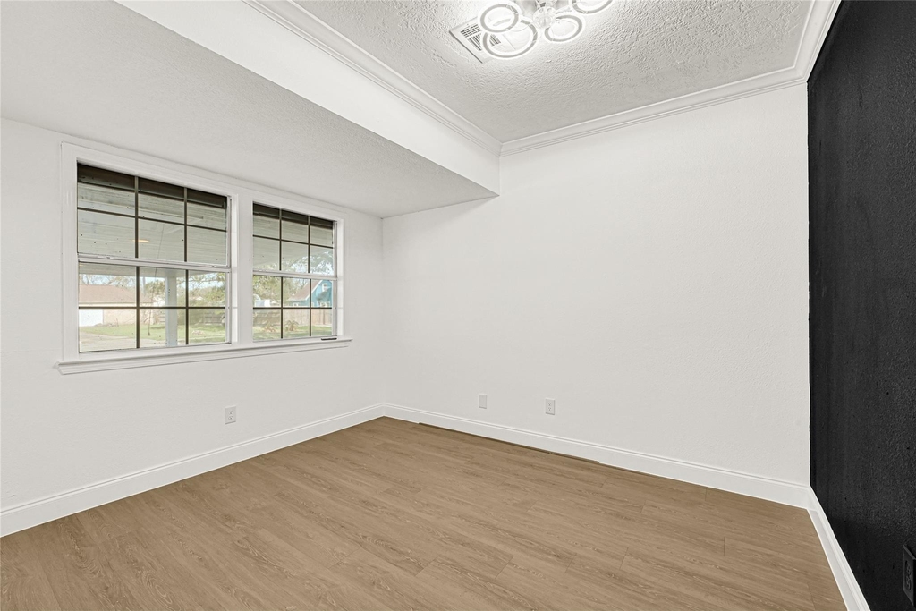 513 Main Street - Photo 15