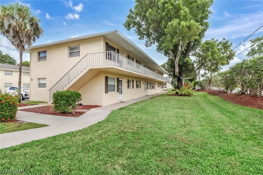 3325 Airport Road N - Photo 7