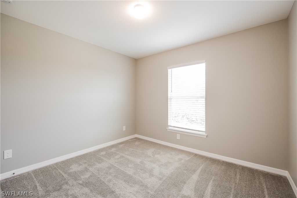 2910 57th Street W - Photo 9