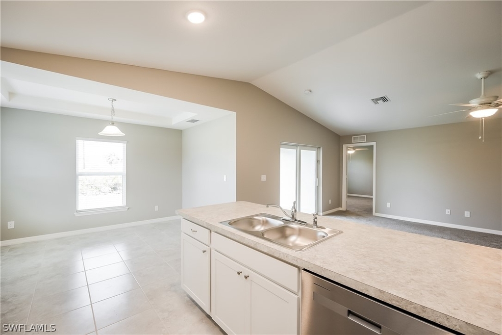 2910 57th Street W - Photo 5