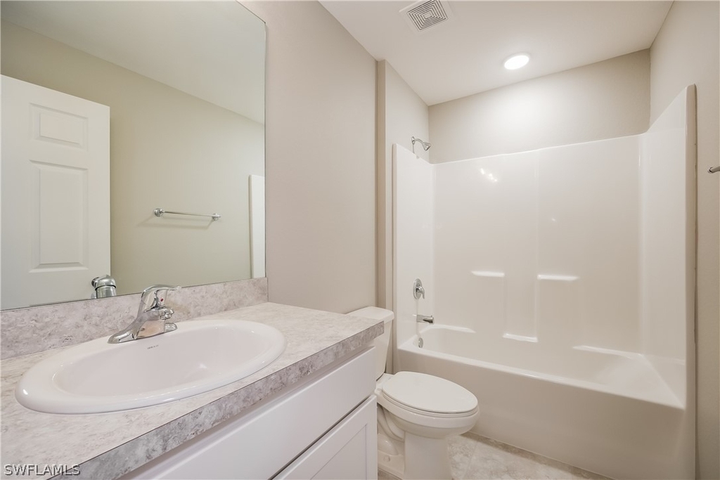 2910 57th Street W - Photo 7