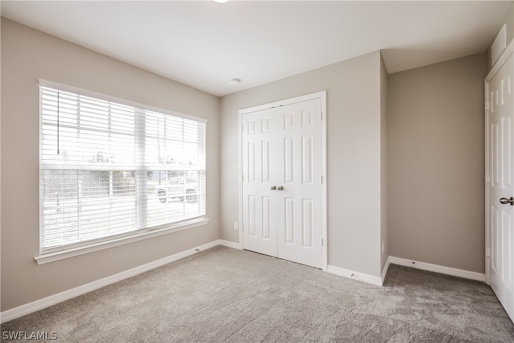 2910 57th Street W - Photo 8