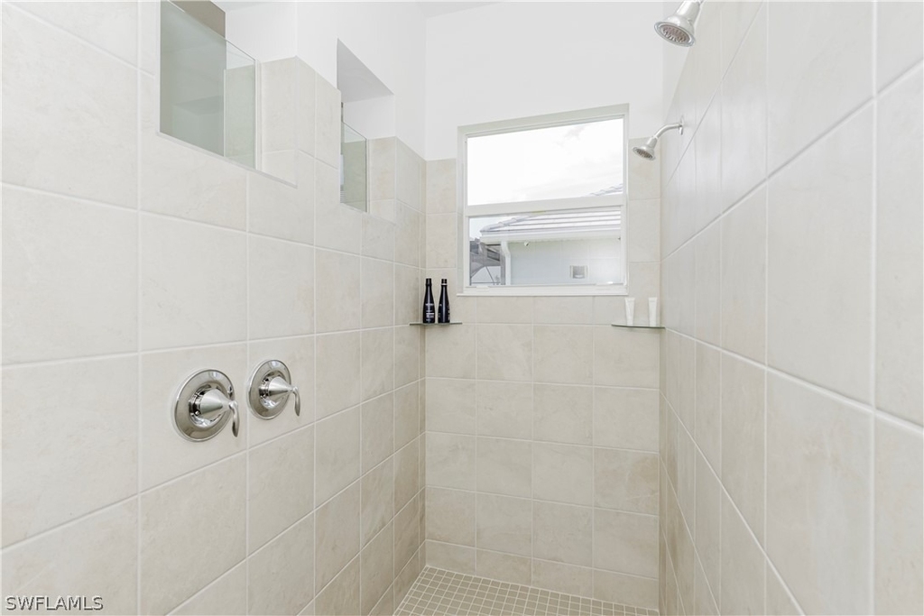 5414 Espada Court - Photo 15