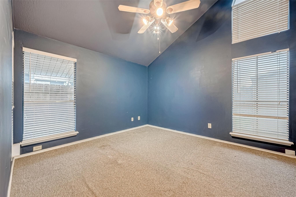 18315 Westlock Street - Photo 21
