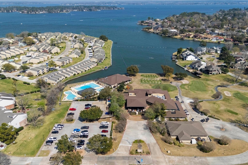 228 April Waters Drive W - Photo 35