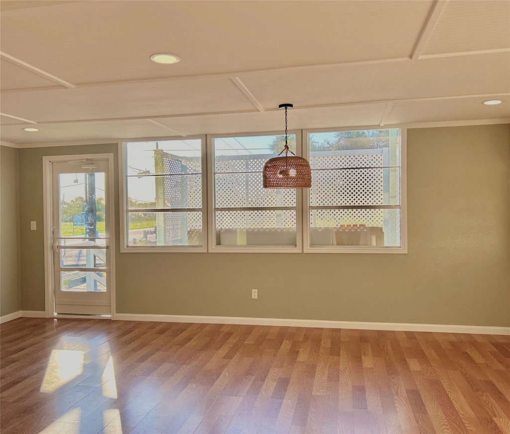 927 27th Street - Photo 26
