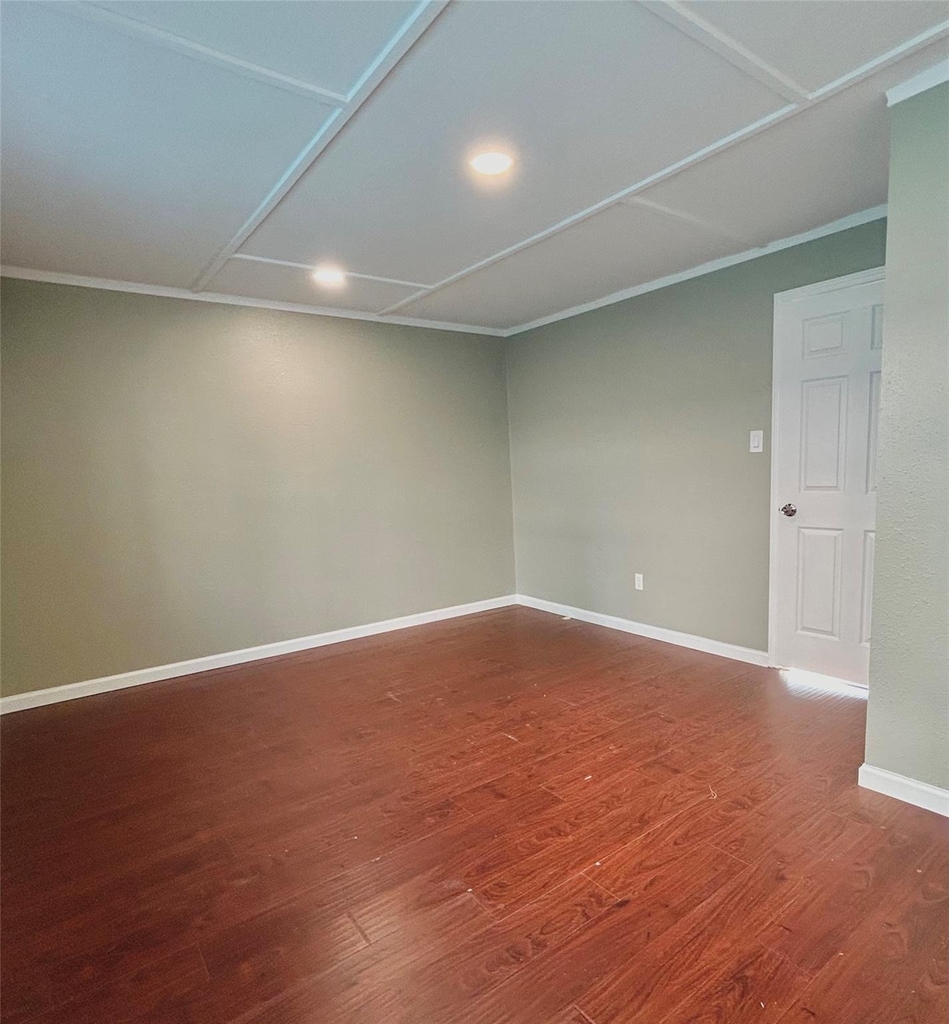 927 27th Street - Photo 22