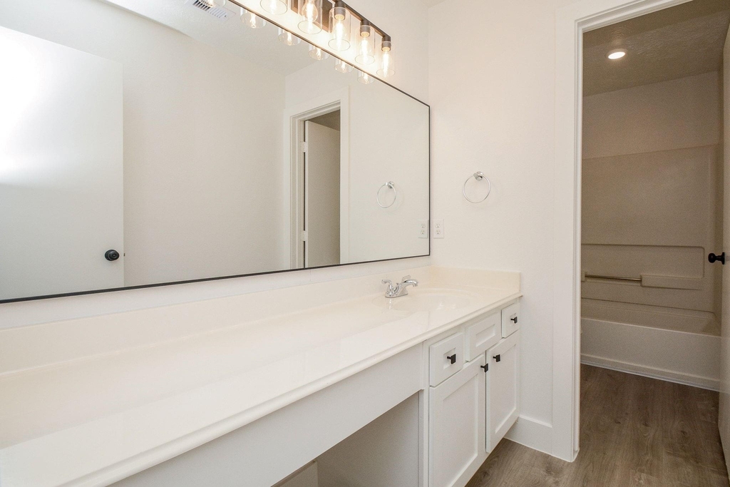 9939 Farrell Drive - Photo 9