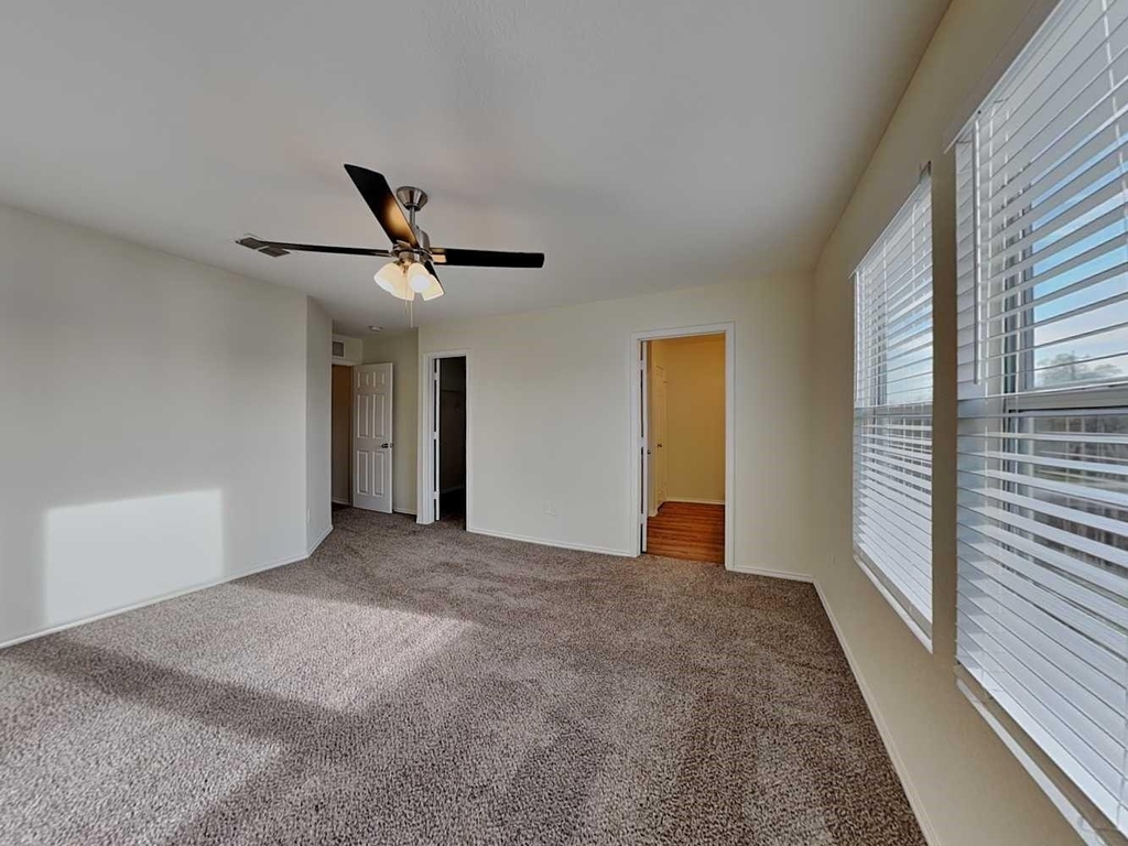 27305 Paraiso Manor - Photo 8