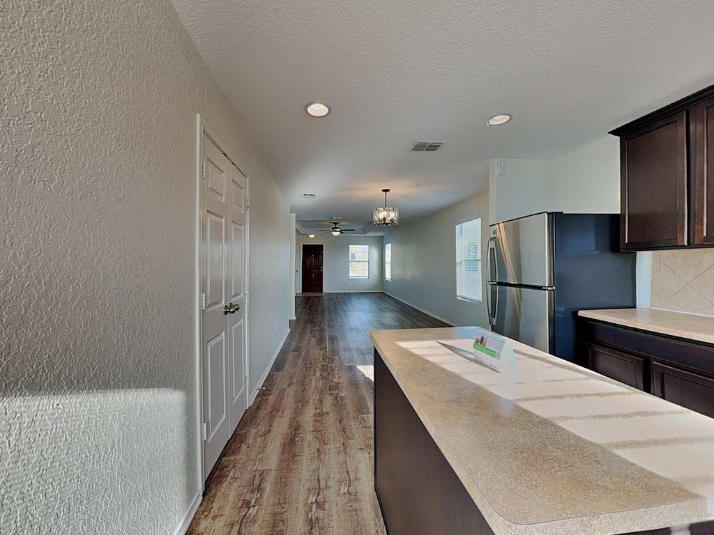 27305 Paraiso Manor - Photo 5