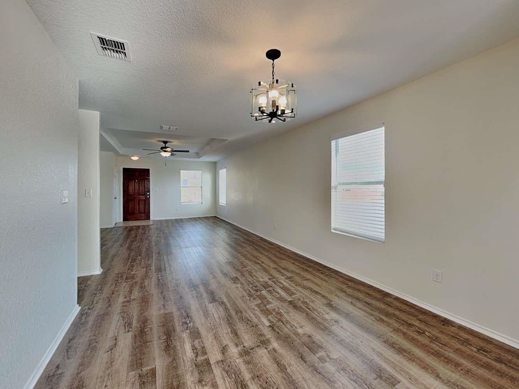 27305 Paraiso Manor - Photo 4