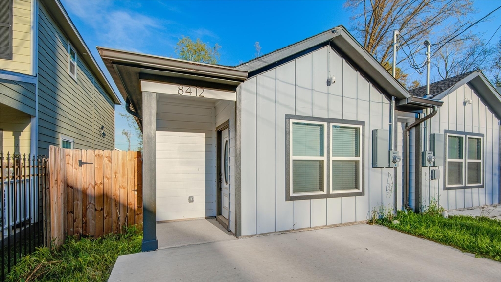 8412 Sunnyhill Street - Photo 1