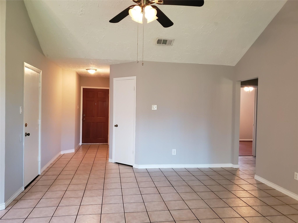 16315 Thistleglen Lane - Photo 4