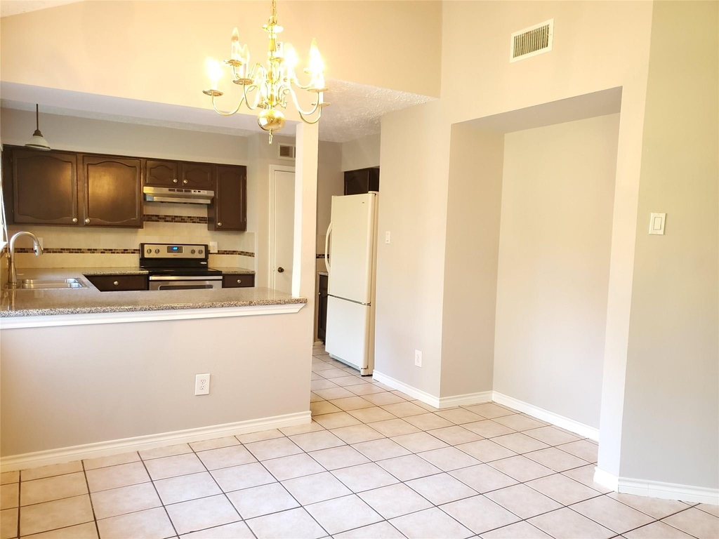 16315 Thistleglen Lane - Photo 3