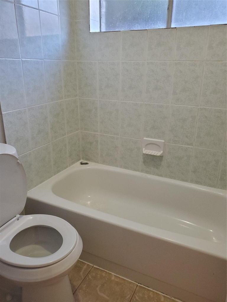 16315 Thistleglen Lane - Photo 14
