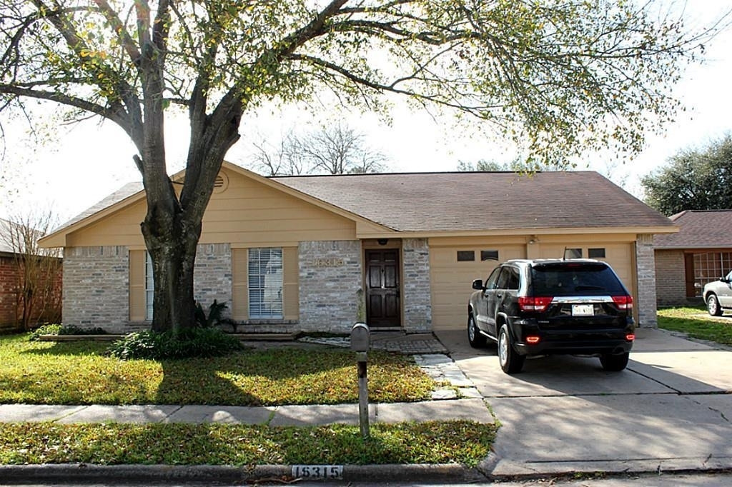 16315 Thistleglen Lane - Photo 0