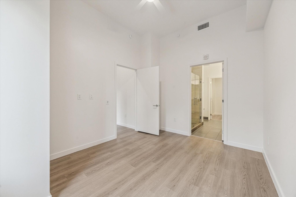 1 Riva Row - Photo 15