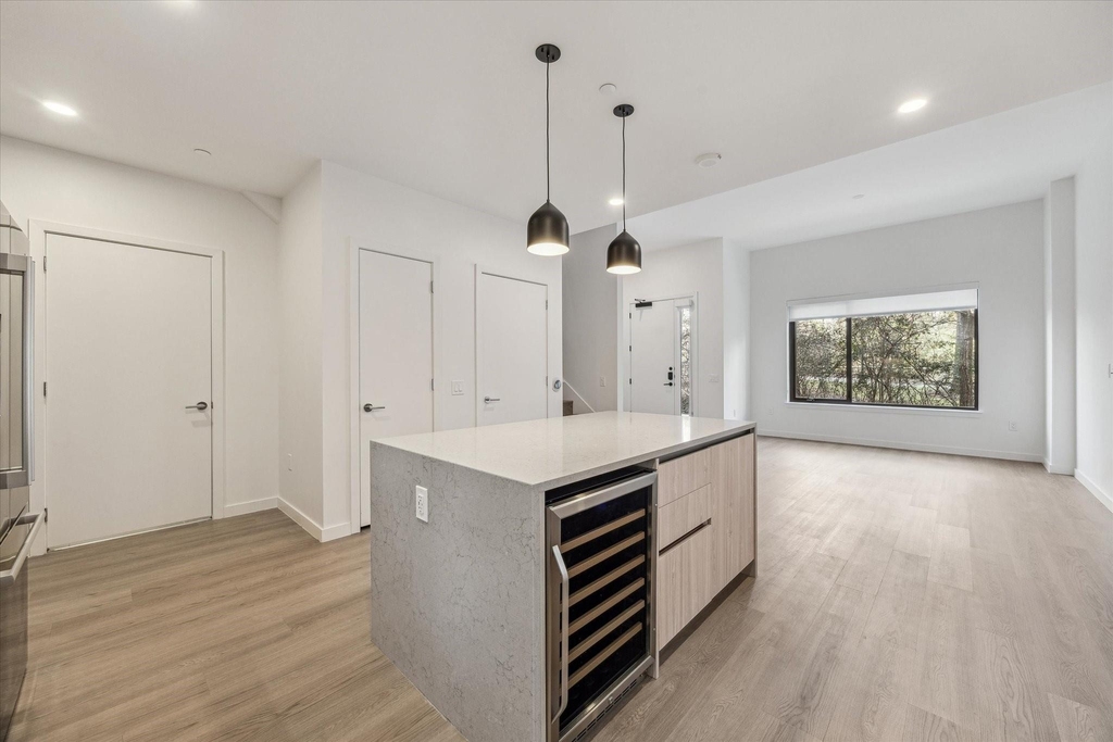 1 Riva Row - Photo 1