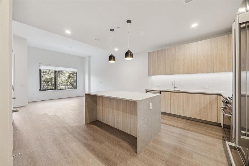 1 Riva Row - Photo 3