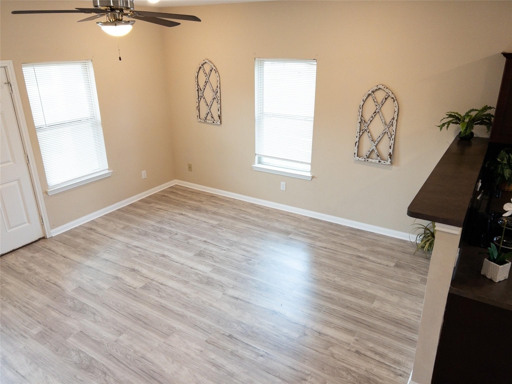 3986 Avenue B - Photo 8