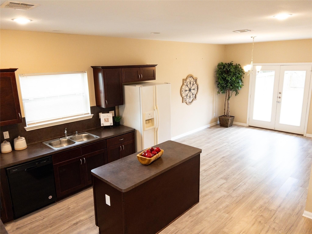 3986 Avenue B - Photo 5