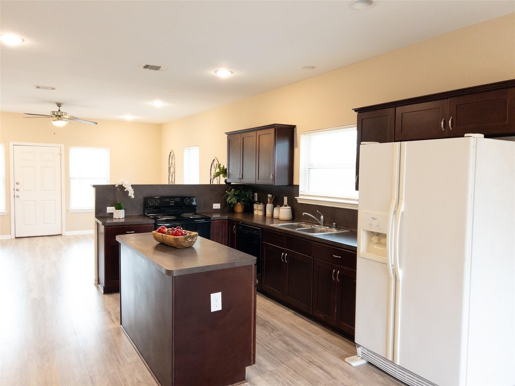 3986 Avenue B - Photo 2