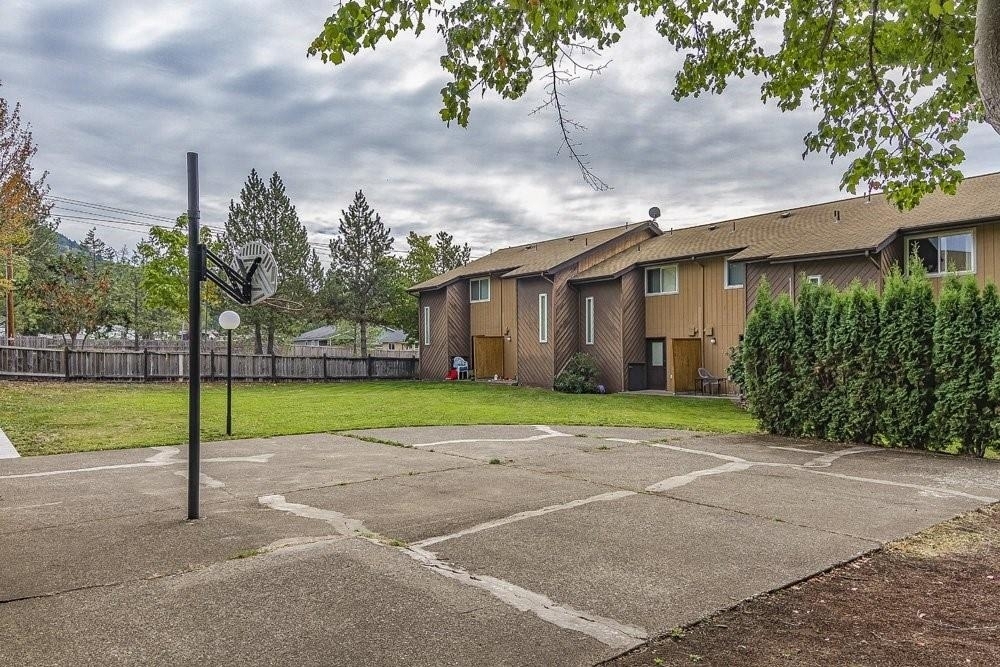 501 N Moss St - Photo 2
