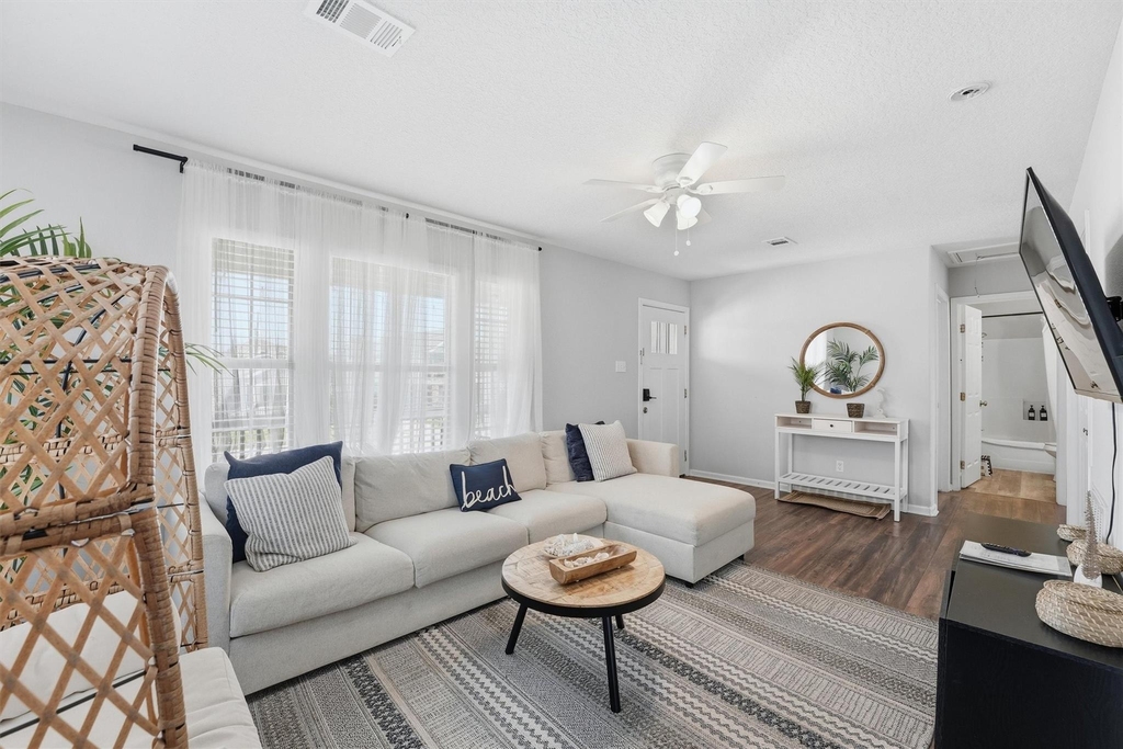 2311 56th Street - Photo 5