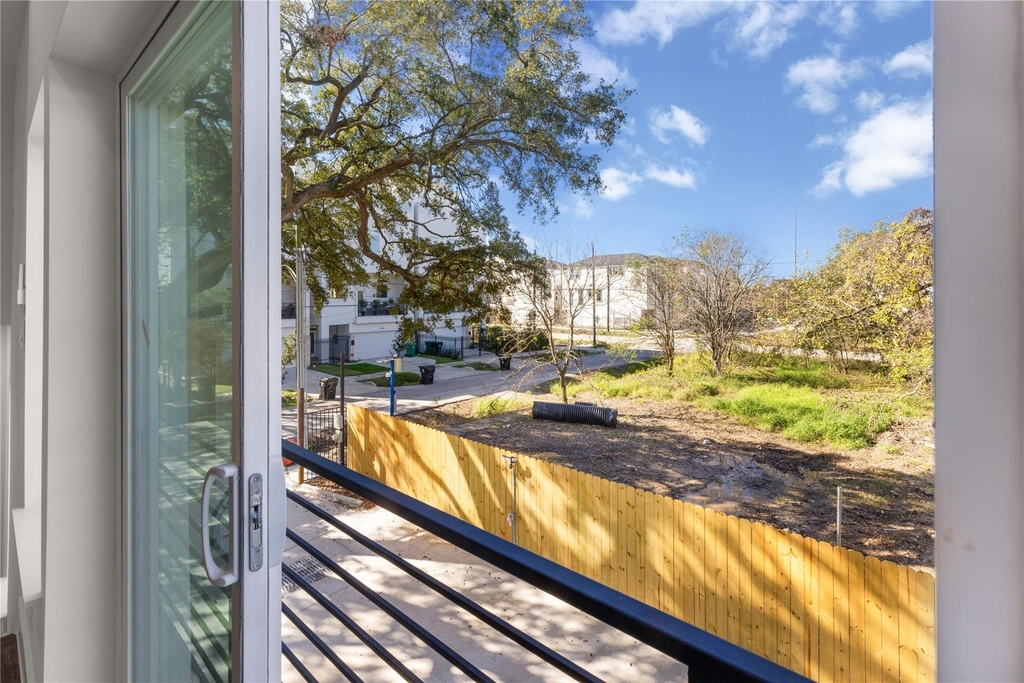 2709 Dennis Street - Photo 14