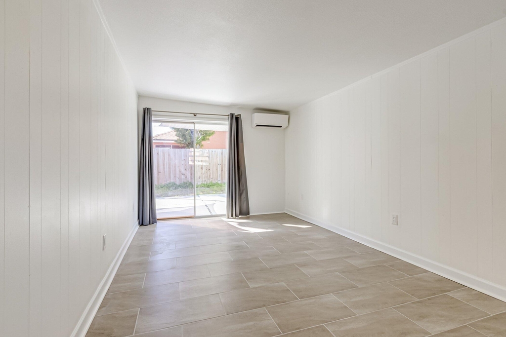 467 Jackson Avenue - Photo 8