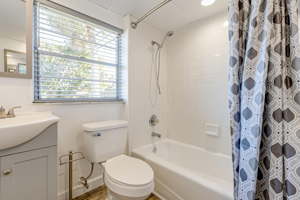 467 Jackson Avenue - Photo 11