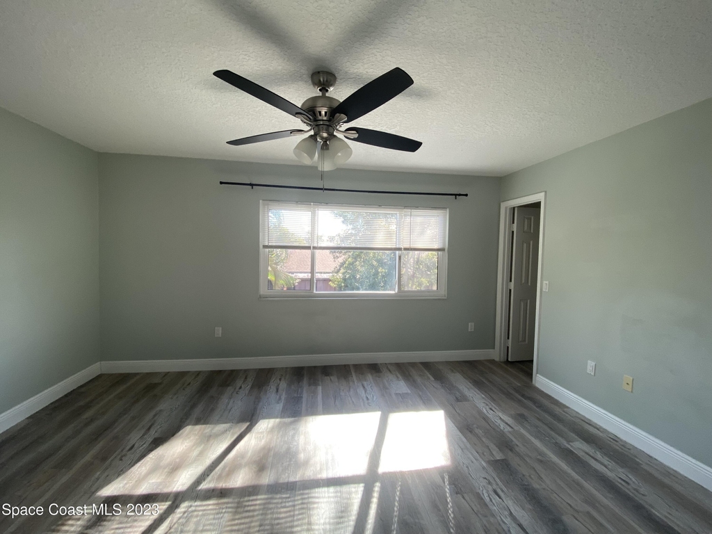 43 Bogart Place - Photo 8