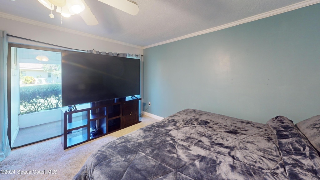 216 Country Club Drive - Photo 32