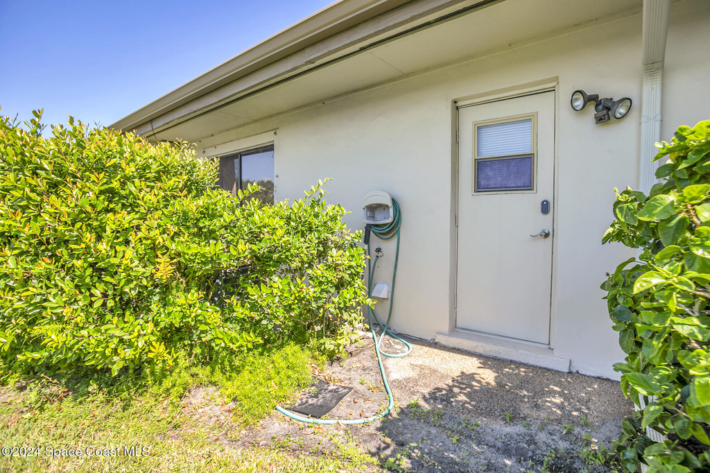 216 Country Club Drive - Photo 50