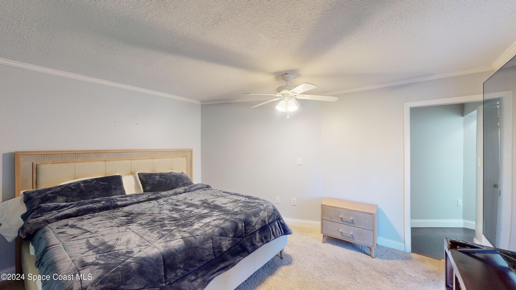 216 Country Club Drive - Photo 23