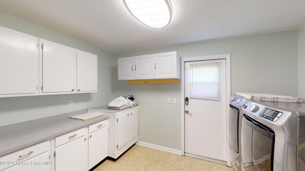216 Country Club Drive - Photo 21