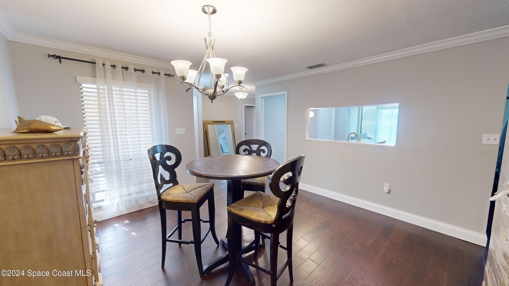 216 Country Club Drive - Photo 11