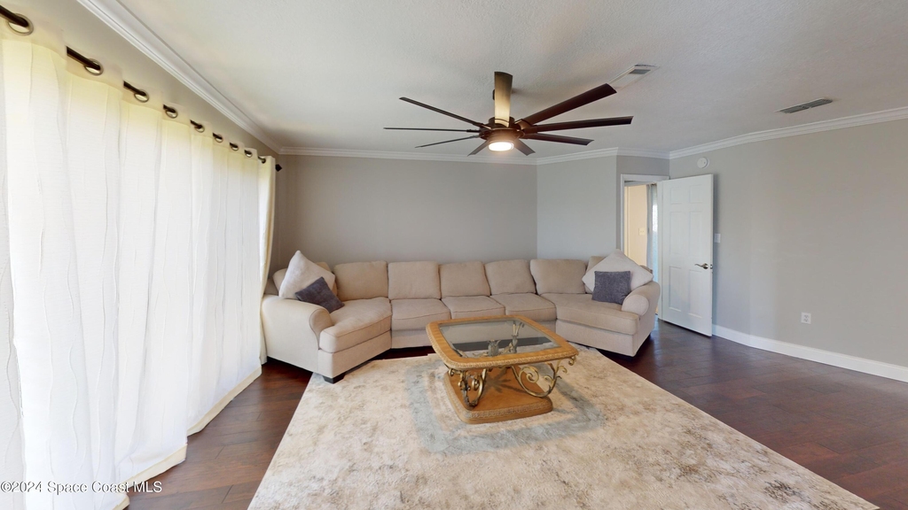 216 Country Club Drive - Photo 13