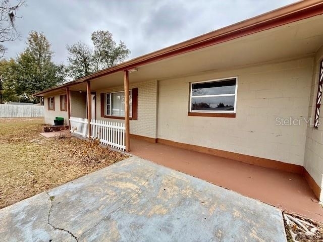4 Sunshine Boulevard - Photo 1