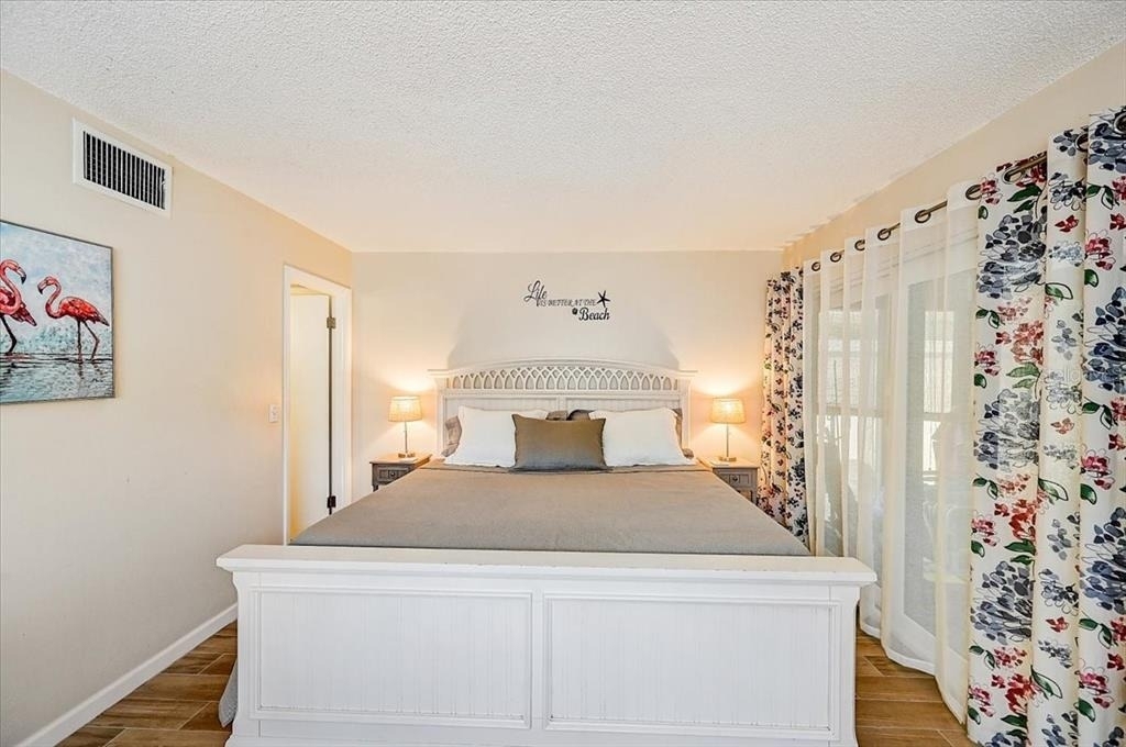 722 S Blvd Of The Presidents - Photo 9