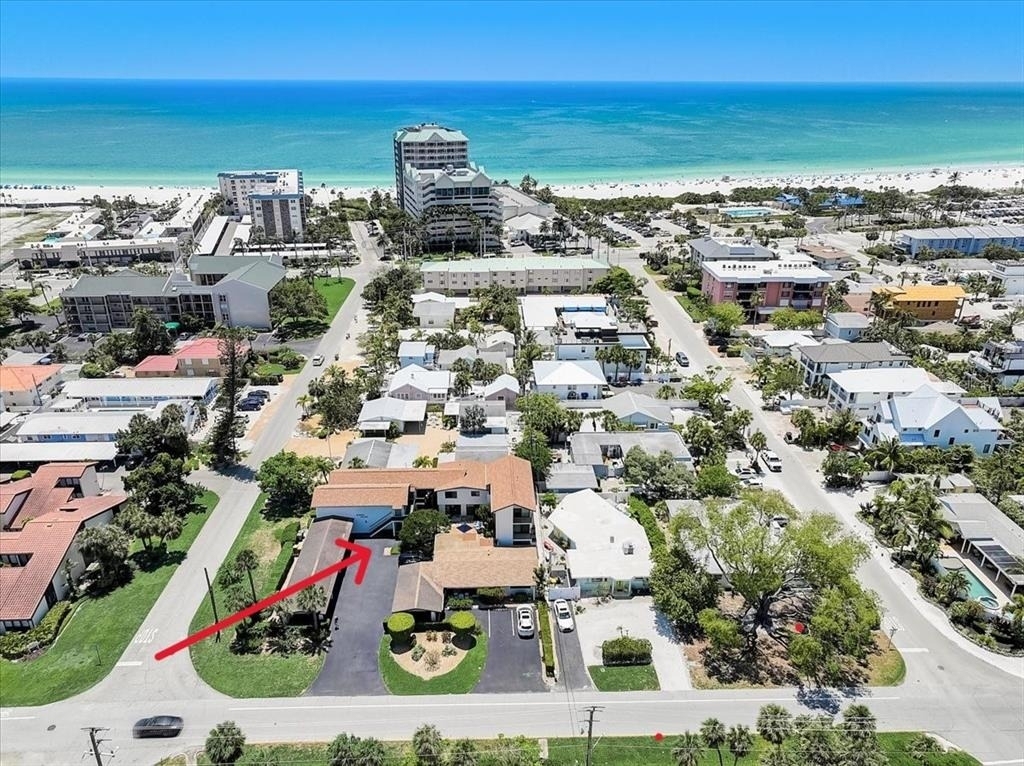 722 S Blvd Of The Presidents - Photo 0