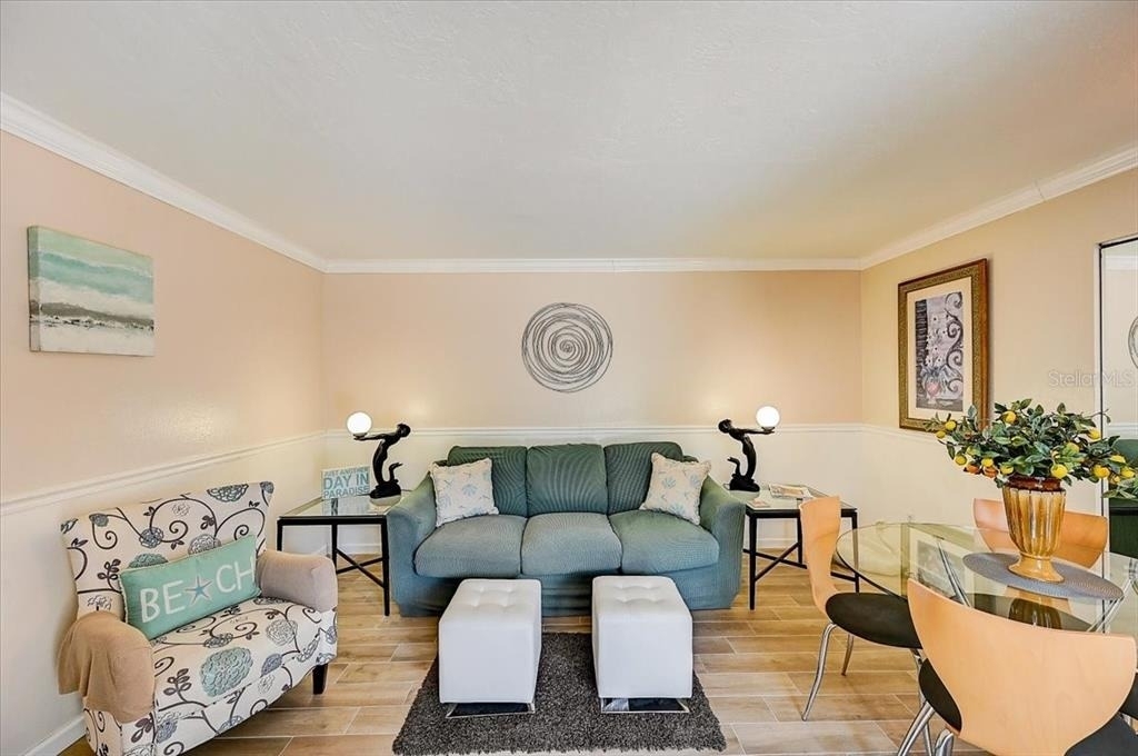 722 S Blvd Of The Presidents - Photo 4